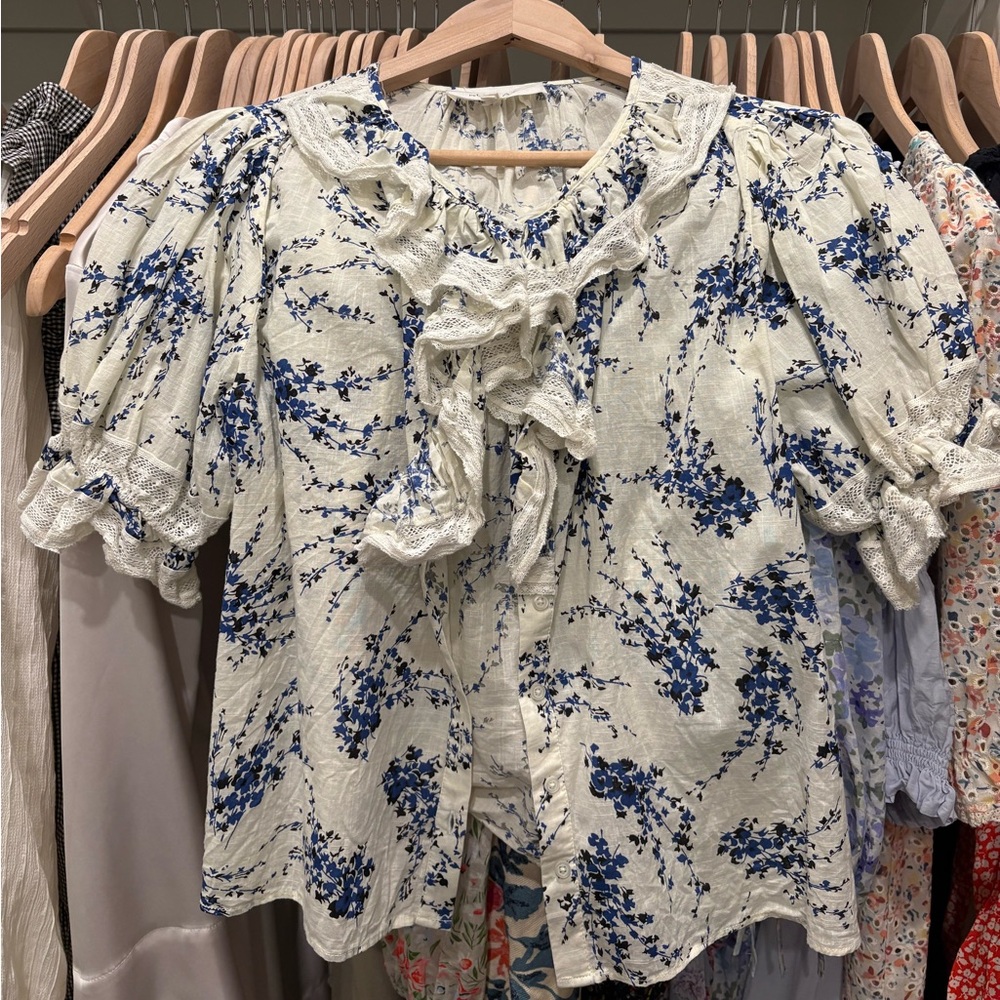 The Great. Bishop top